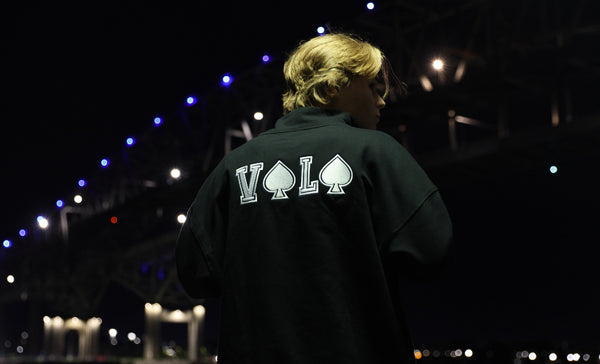 VOLO BLACK QUARTER ZIP UP