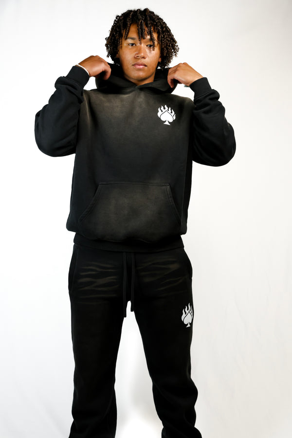 BLACK LONELY SPADE SUNFADED FLEECE