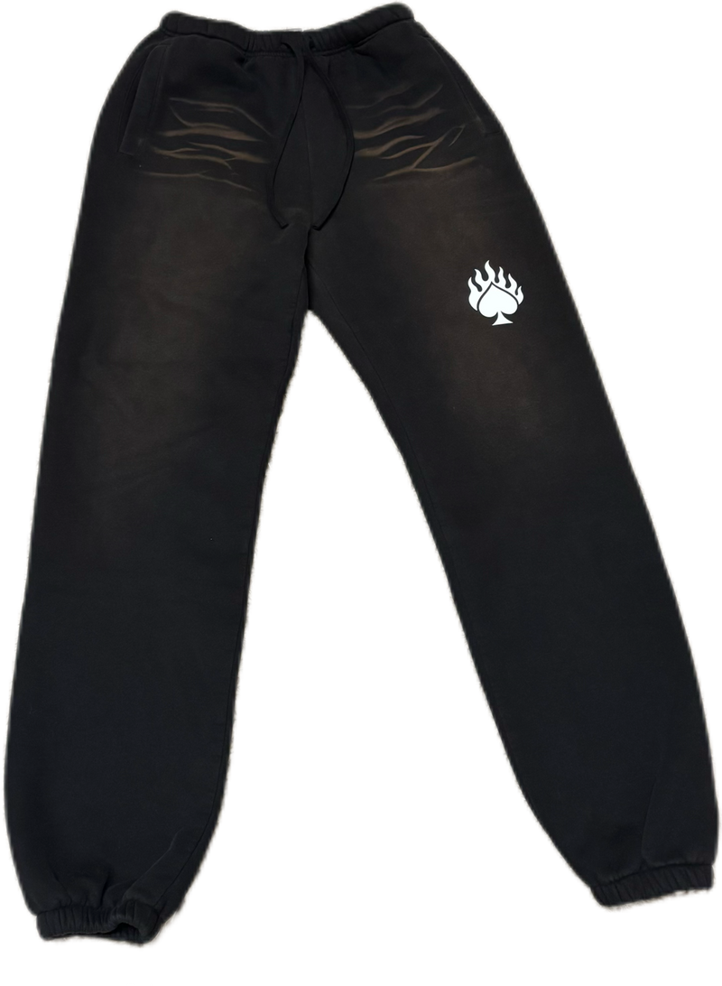 BLACK LONELY SPADE SUNFADED FLEECE